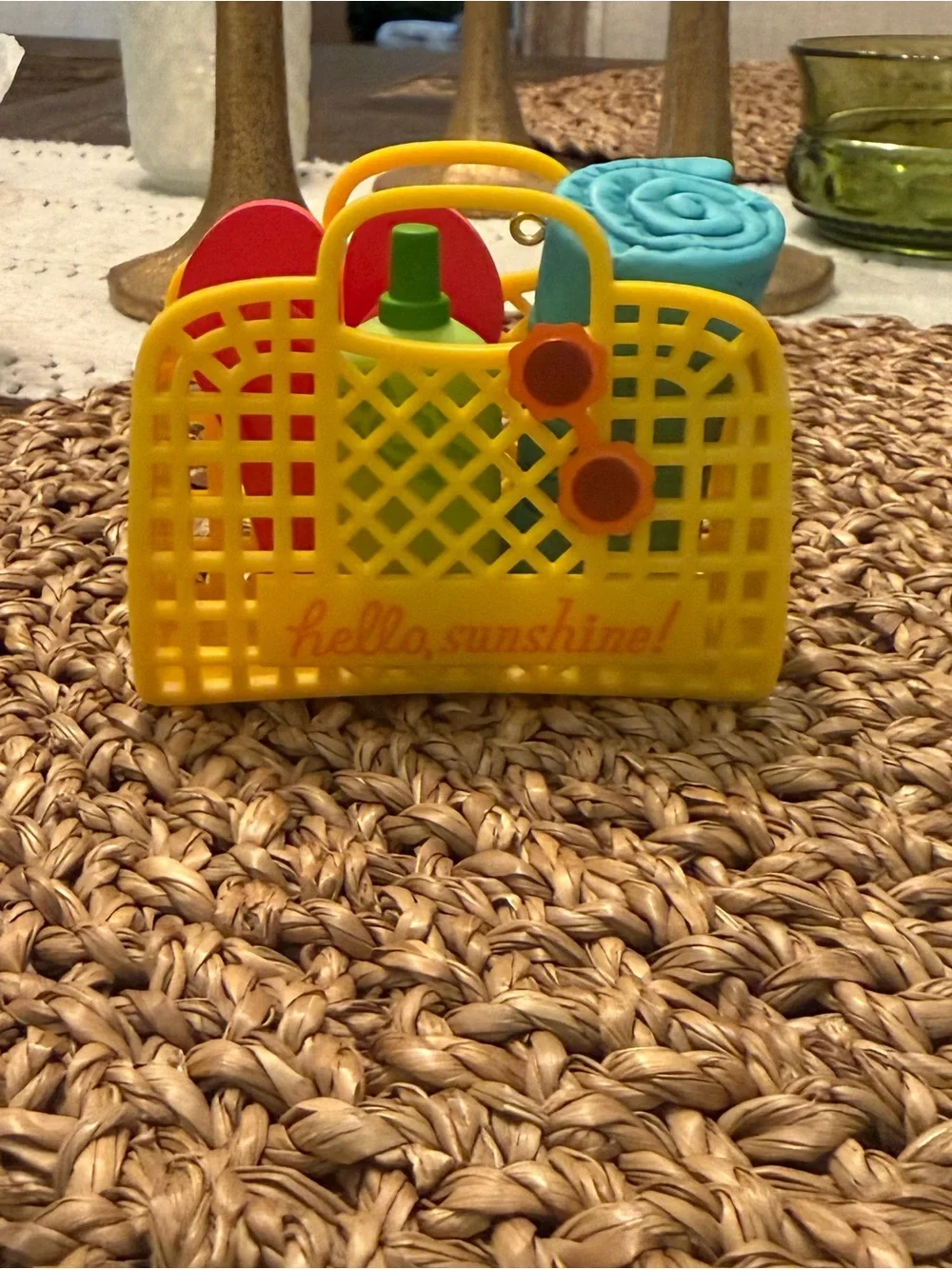 Hallmark Keepsake Hello Sunshine Beach Tote Bag Christmas Ornament